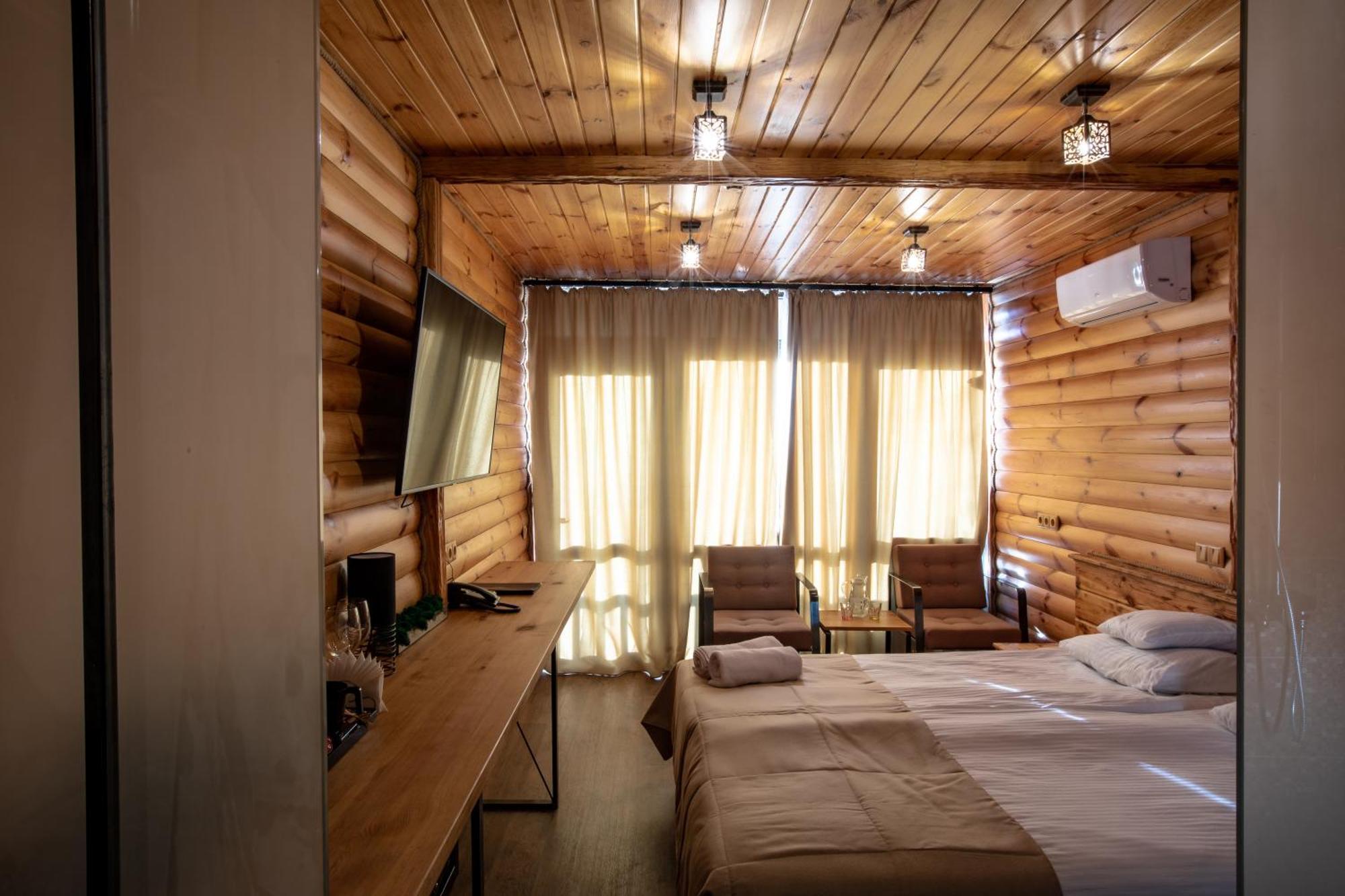 Ego Hotel Yablunytsia Buitenkant foto