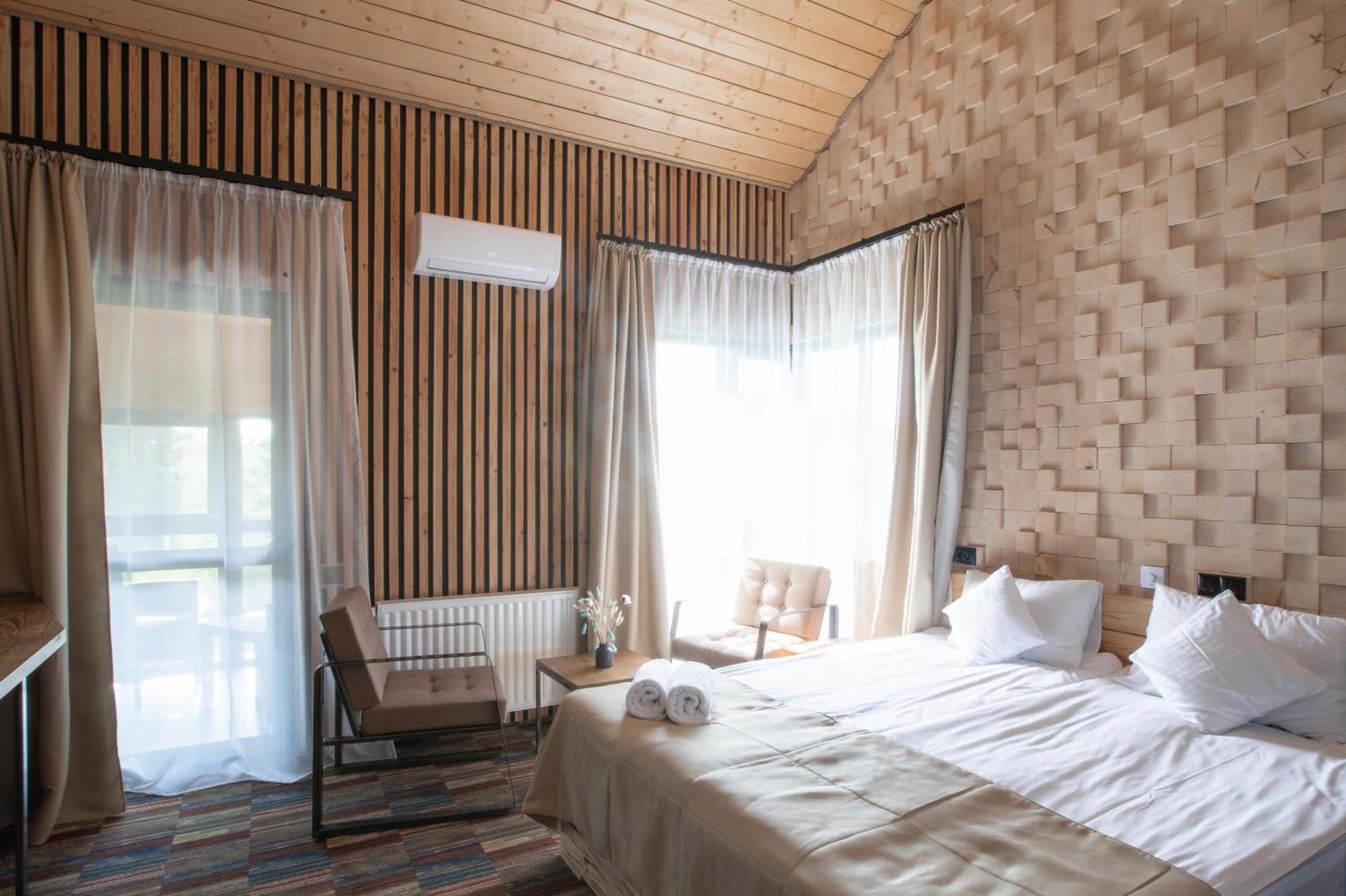 Ego Hotel Yablunytsia Buitenkant foto